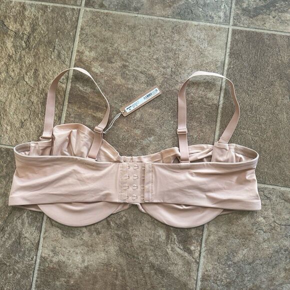 Skims Smoothing Intimates Unlined Strapless Bra Clay Size 46DD - Picture 8 of 12